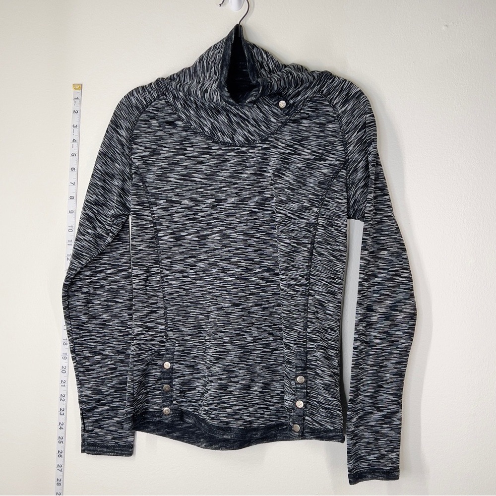AVALANCHE Women’s Size M Long Sleeve Outdoor Wear Gray Button Collar